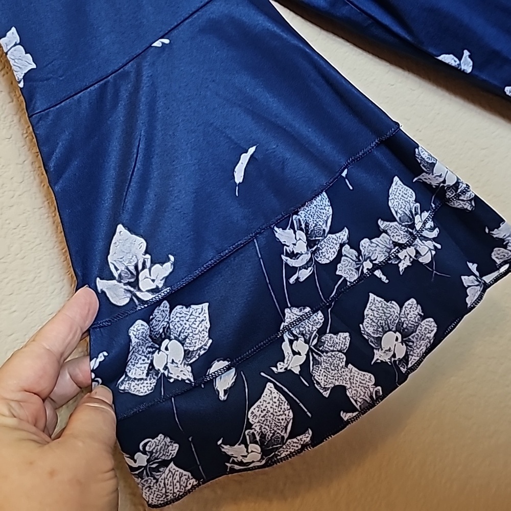NORACORA DRESS - Picture 2 of 5